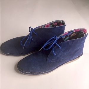 Softmoc suede booties